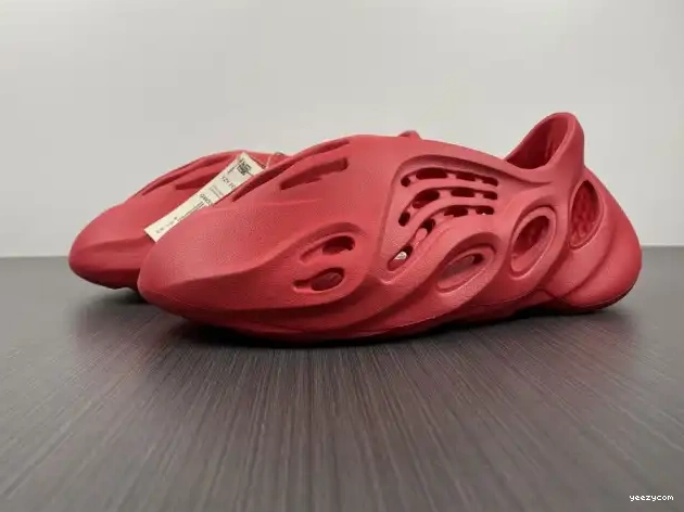 Foam Red Adidas CW3355 Yeezy 0618